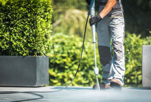 Cost of Concrete Pressure Washing in Redmond