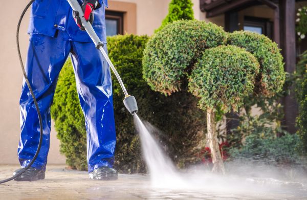 Driveway Cleaning in Redmond