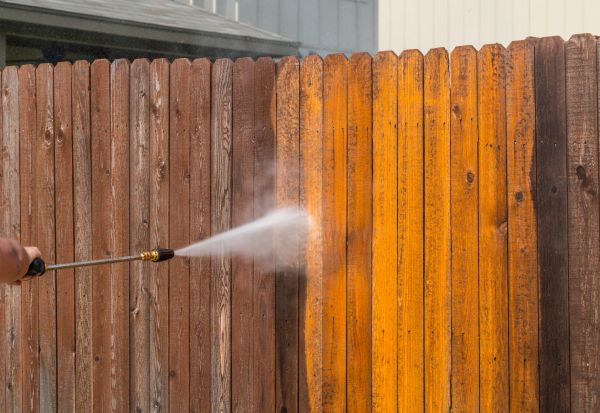 Cost of Fence Power Washing in Redmond