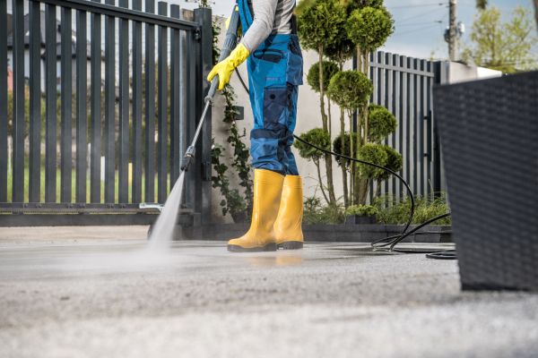 Driveway Power Washing in Redmond