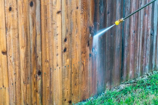 Cost of Fence Washing in Redmond
