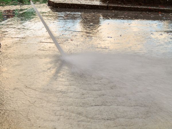 Cost of Pavement Cleaning Service in Redmond