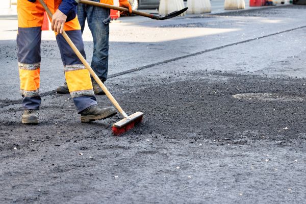 Cost of Asphalt Dirt Removal in Redmond