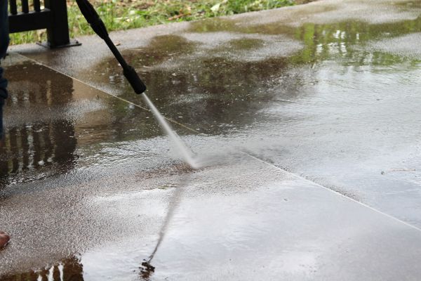 Cost of Concrete Deck Cleaning in Redmond