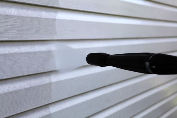 Cost of Condo Siding Power Washing in Redmond
