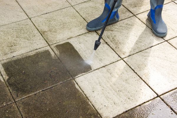 Cost of Outdoor Concrete Cleaning in Redmond