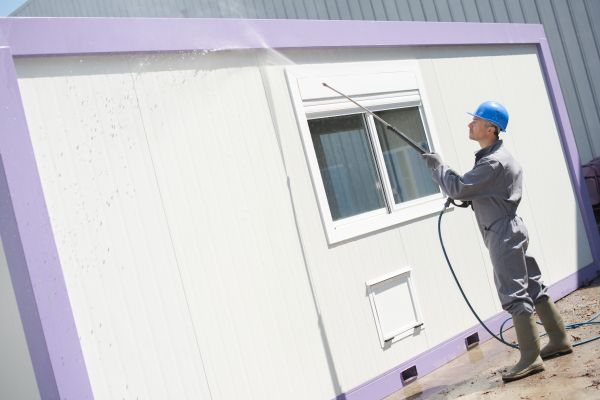 Cost of Apartment Pressure Washing in Redmond