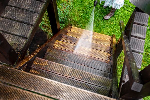 Cost of Wood Power Washing in Redmond
